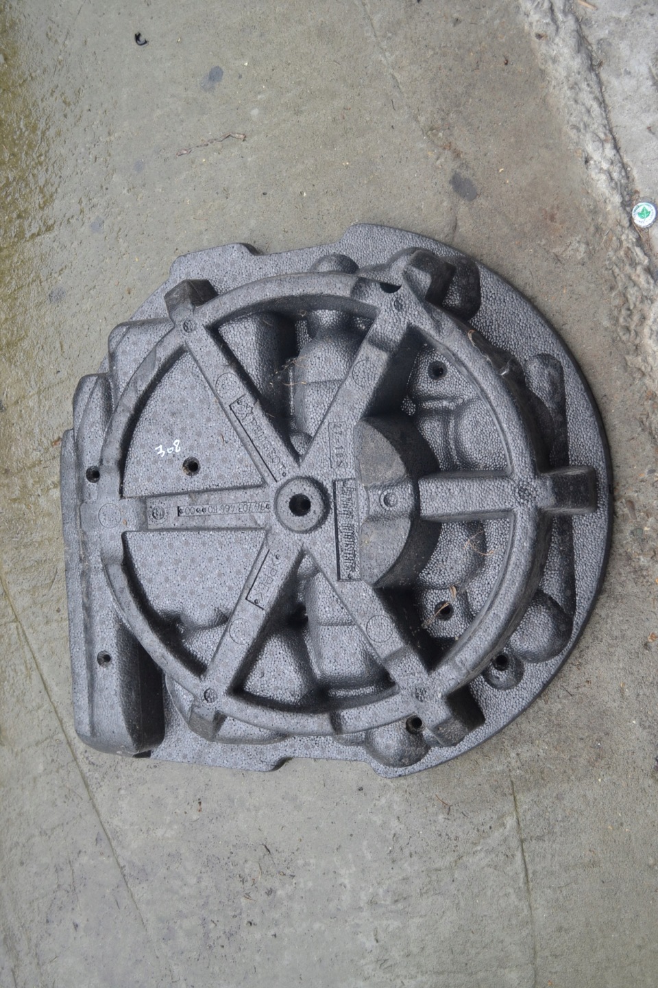 polystirene boot floor well 9670346680 PEUGEOT 308