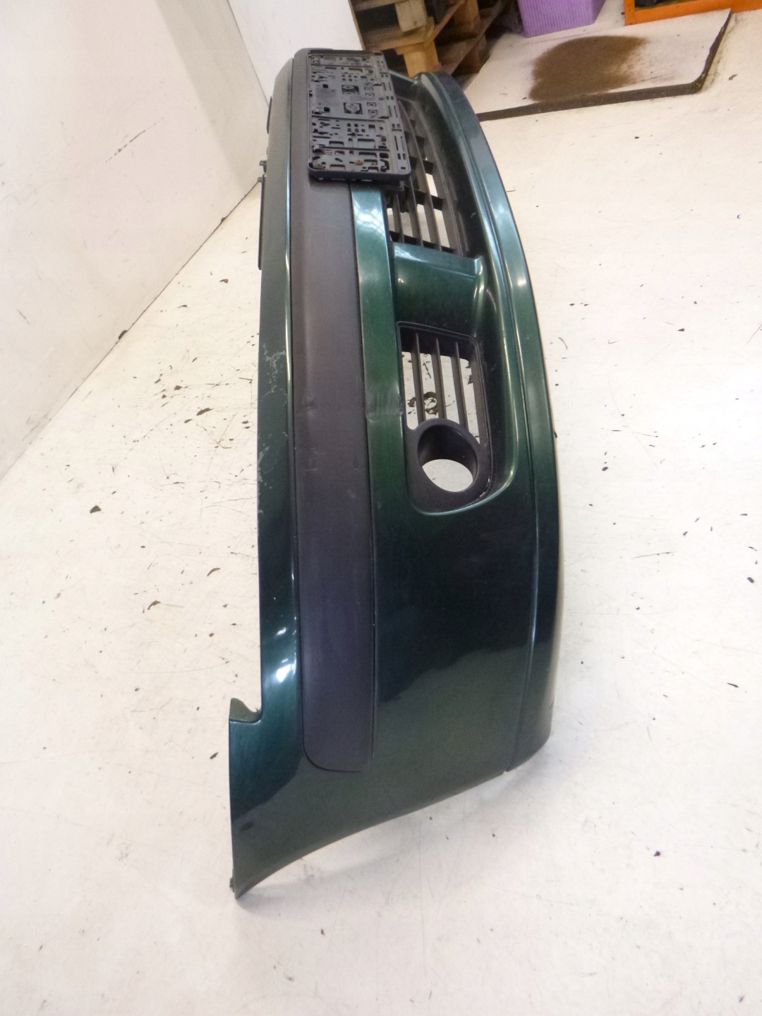 FRONTSTOSSSTANGE MITSUBISHI CARISMA LIFT G19 2001R.