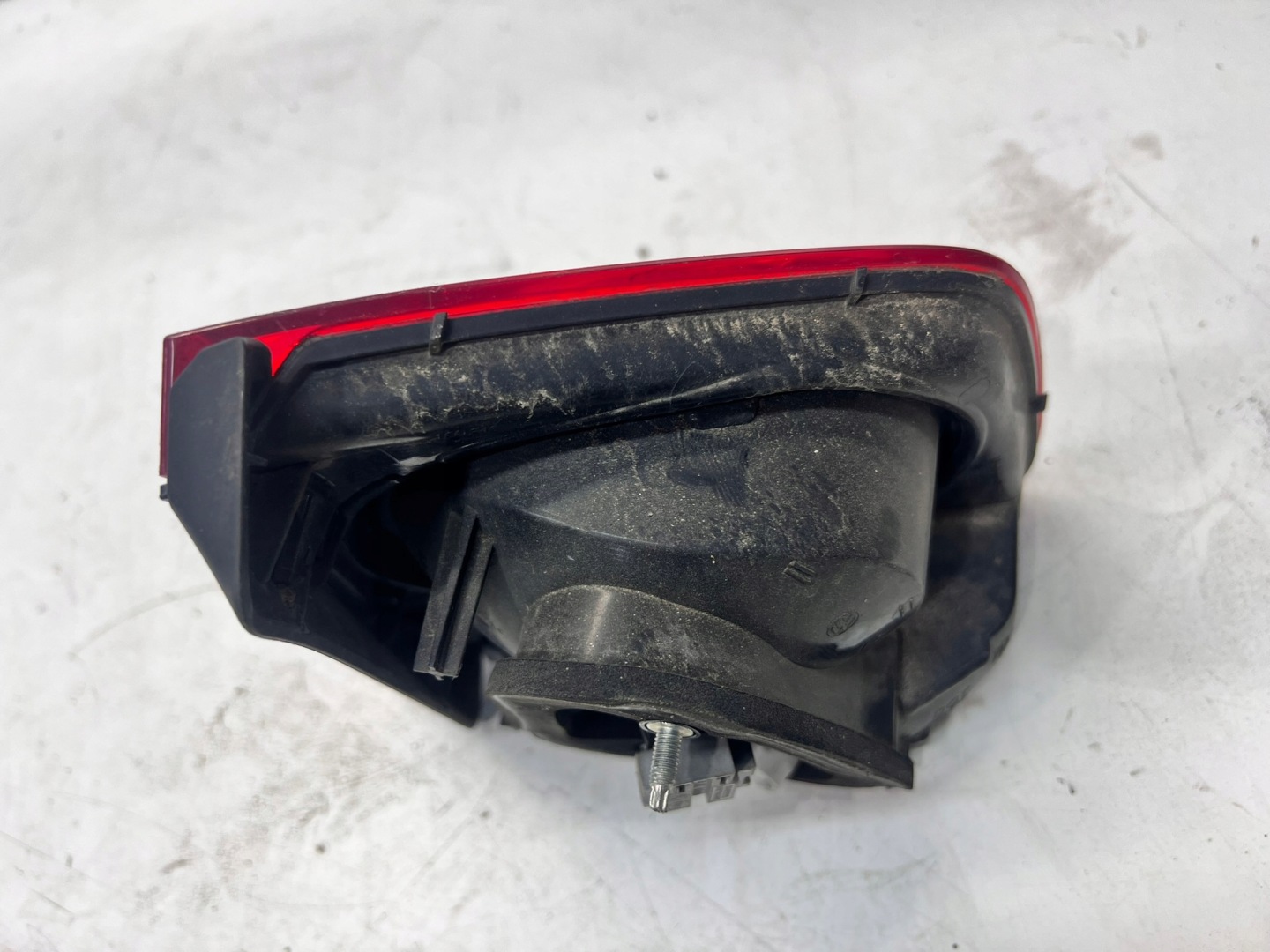 light right rear part Z bonnet VW TIGUAN 5N0945094B