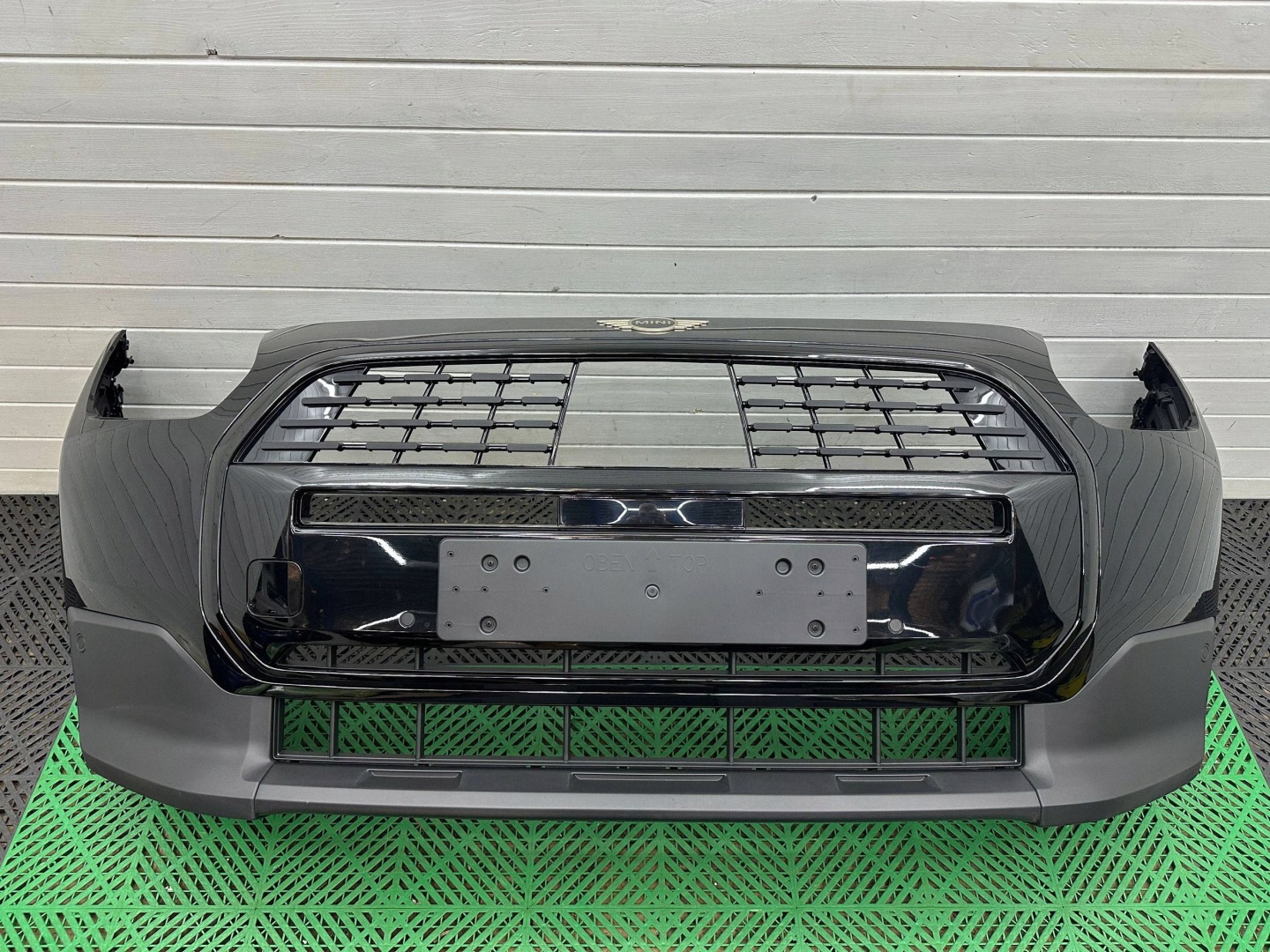front bumper Mini Countryman U25 complete colour 475 Midnight Black