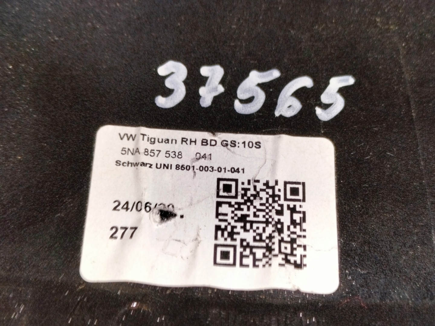 cover cap mirrors right VW TIGUAN II 16