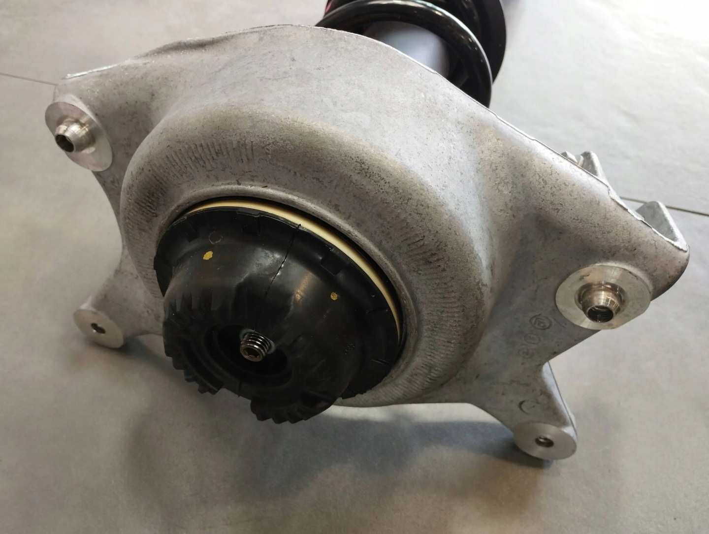 Audi A5 Sportback 8TA shock absorber right front AKTYWNY 8F0413030B