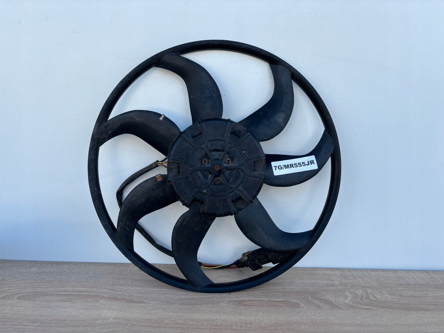 ventilátor chladiče BMW X1 E84 E90 E91 E92 673275617139 7G/MR555JR