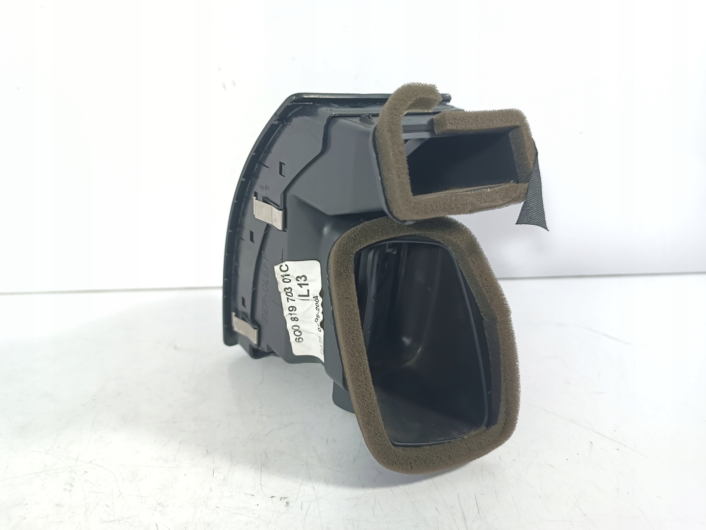 VW POLO N9 9N 05-09 grid air conditioning devices air left driver´s