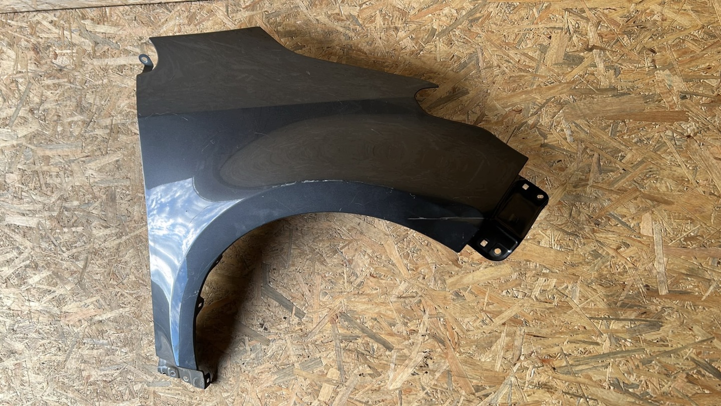 fender right front TOYOTA YARIS IV 20