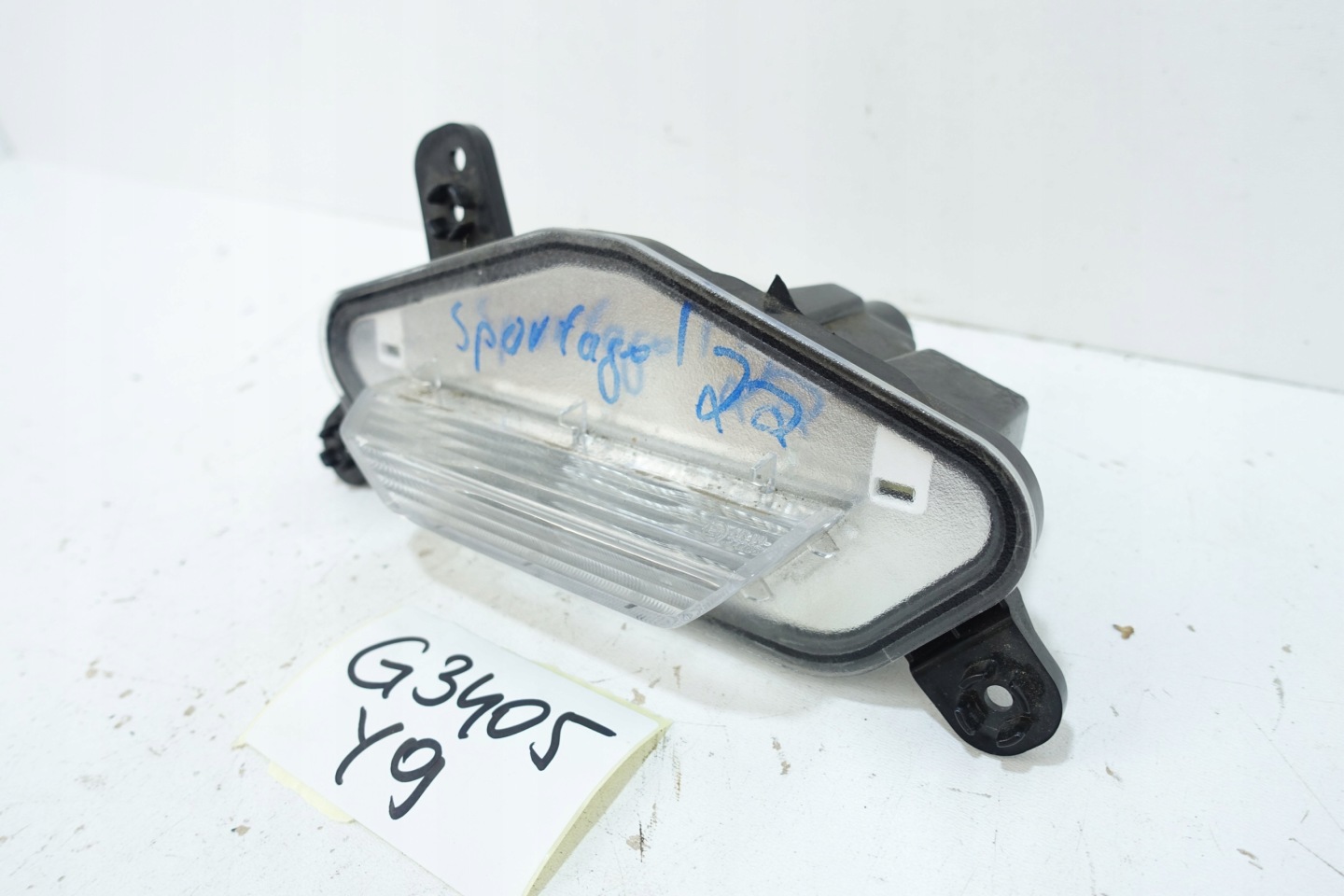 KIA SPORTAGE V 2021- TRZECIE light STOP 924A3-R2000