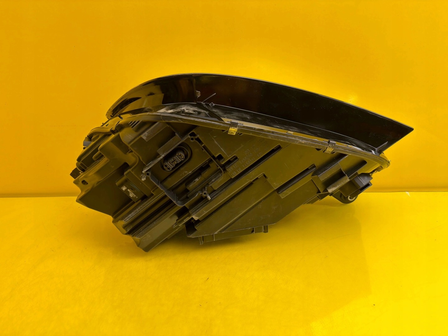 light right front Audi Q5 80A 2017- Full Led 80A941034