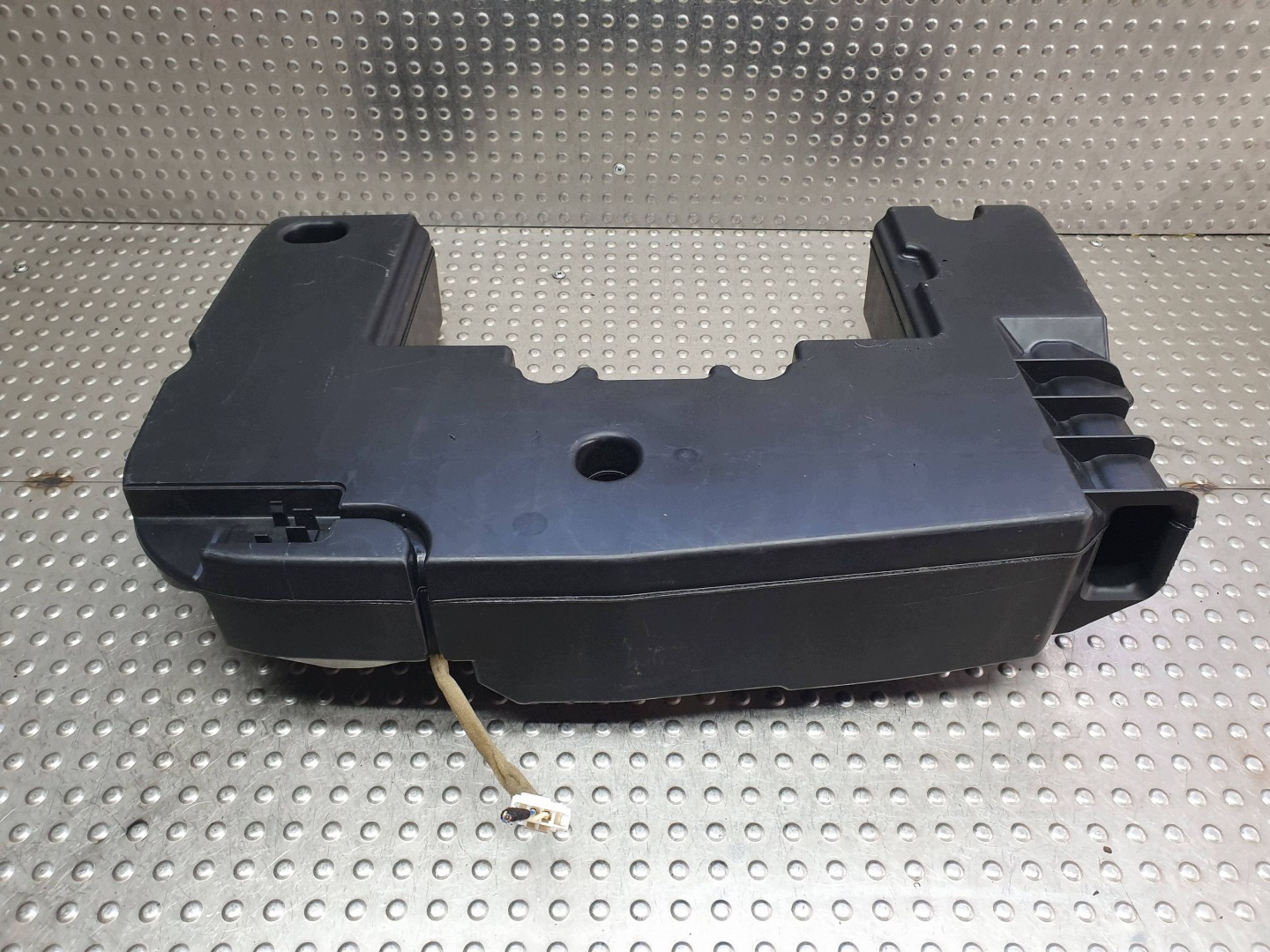 speaker SUBWOOFER BOSE 8X0035412 AUDI A1 S1 8X 10-14