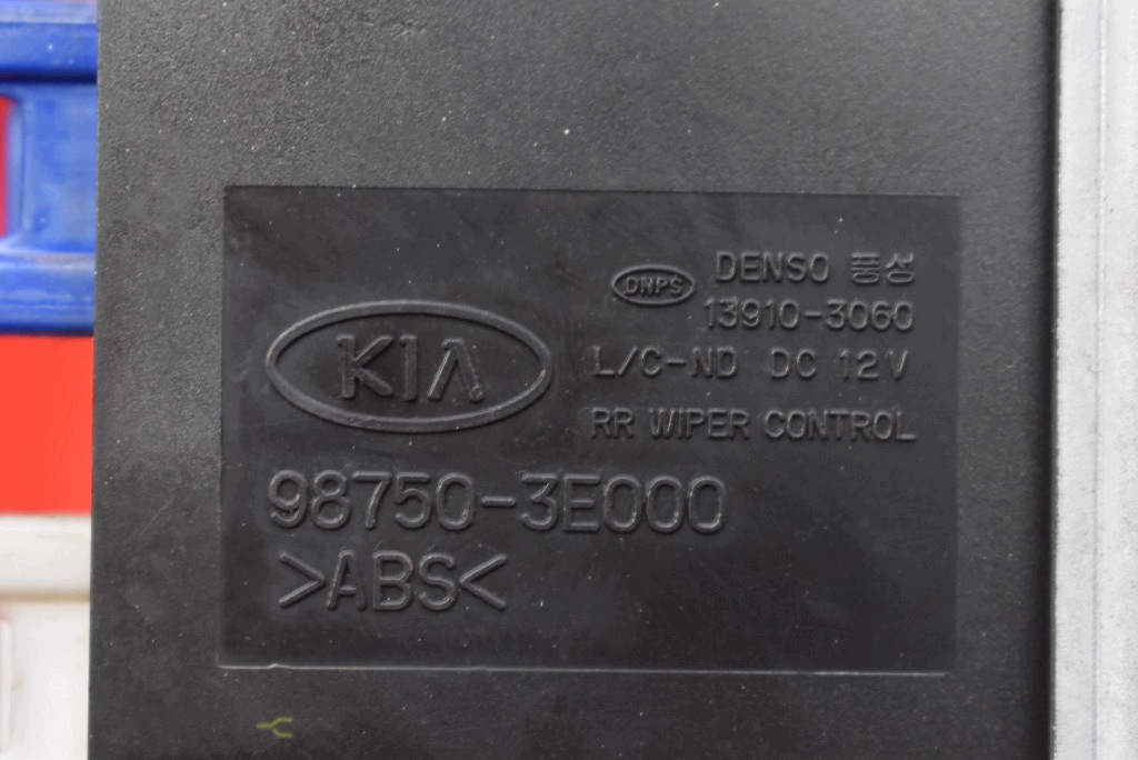 unité de commande électronique uce module 98750-3E000 KIA SORENTO 1 et 02-06