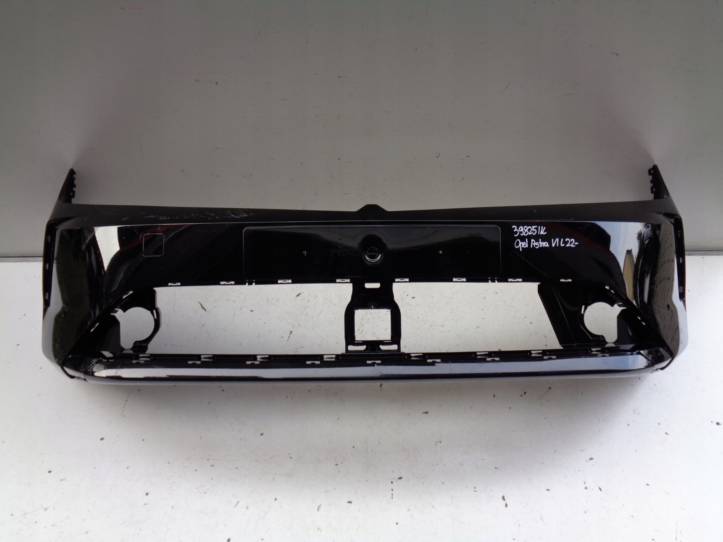 front bumper OPEL ASTRA VI L 22- NR 39825