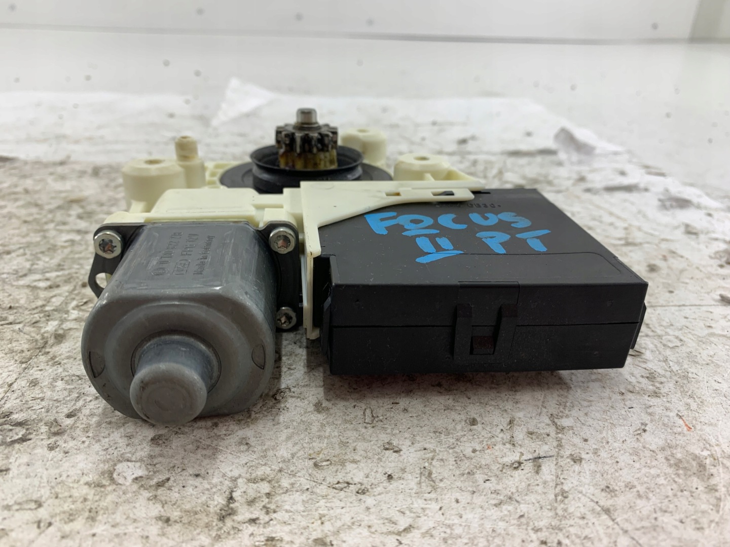 FORD FOCUS MK2 mini motor windows right rear part 981537-103