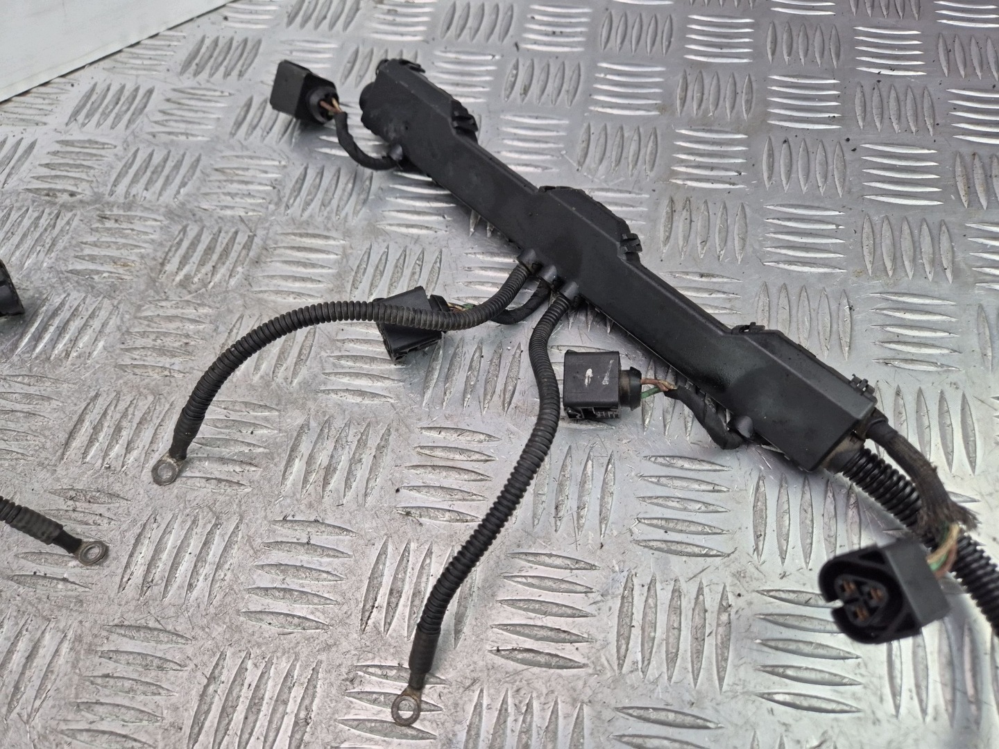bundle of the engine BMW 7 E65 E66 750i 7558199 N62B48B