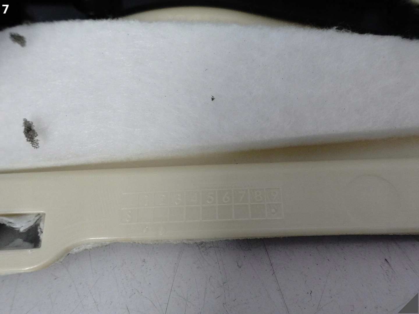 AUDI A7 S7 RS7 4G8 C7 10-18 cover side pillar D left MOON SILVER HF6
