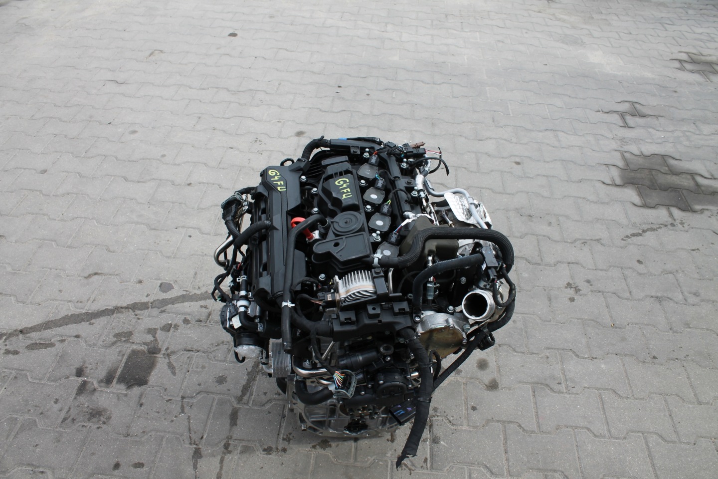 engine complete KIA HYUNDAI G4FU 40 TYSKM