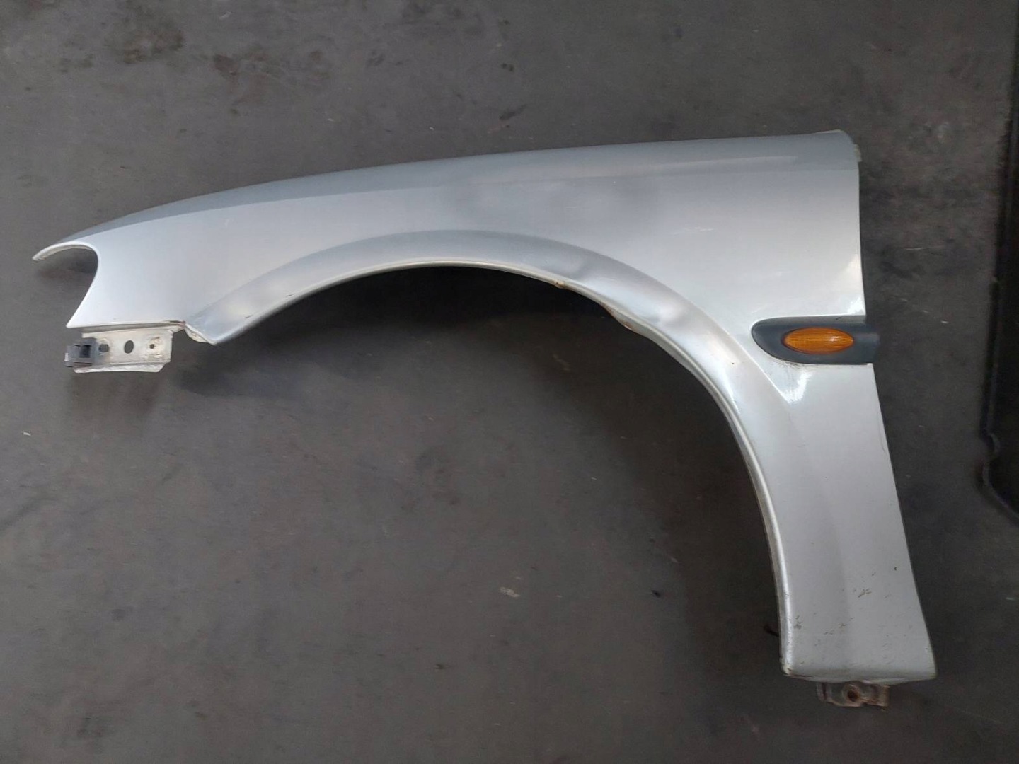 complete front bonnet bumper light OPEL VECTRA B L147
