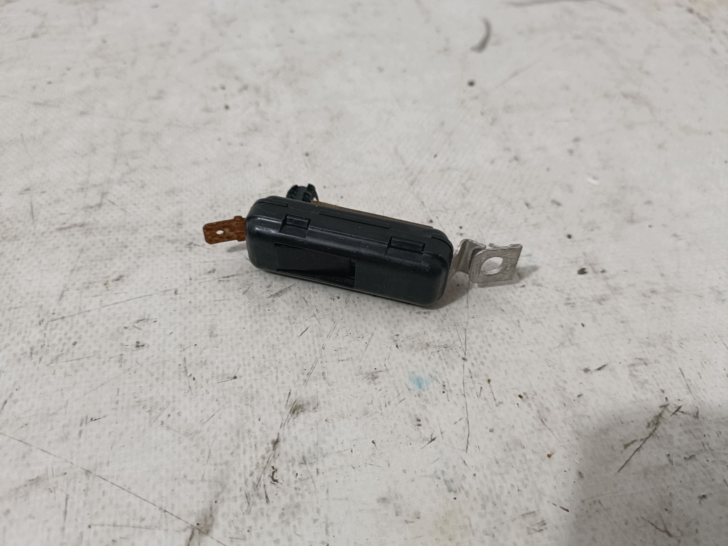 DODGE CHARGER 2019- module amplifier aerial sensor 05064937AB