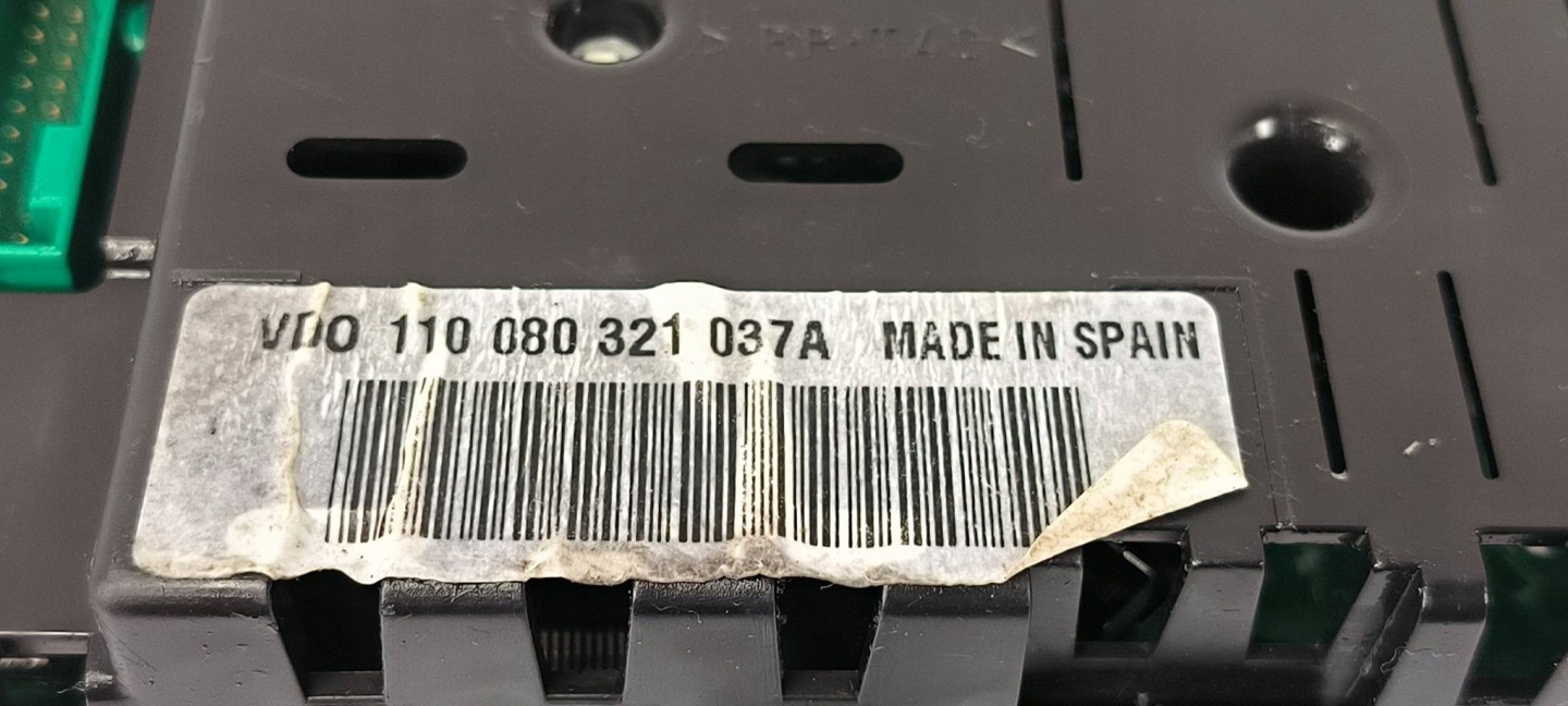 dials clock 110080321037A VOLKSWAGEN POLO 9N