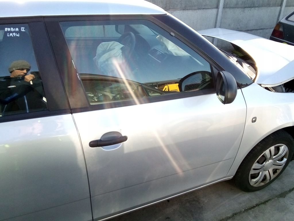 Skoda Fabia II 2 kombi door right front front LA7W