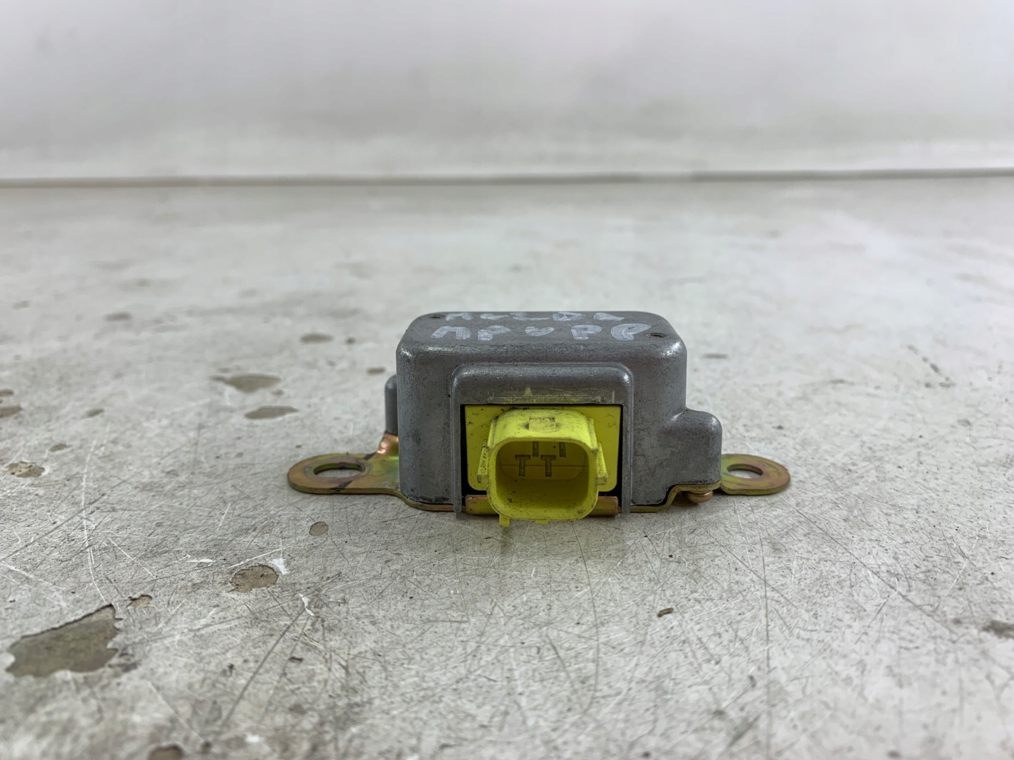 MAZDA MPV II SENSOR module impact sensor LC6257KC0B