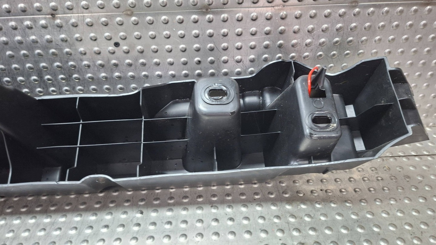traversa paraurti posteriore 850906235R DACIA DUSTER III 2023