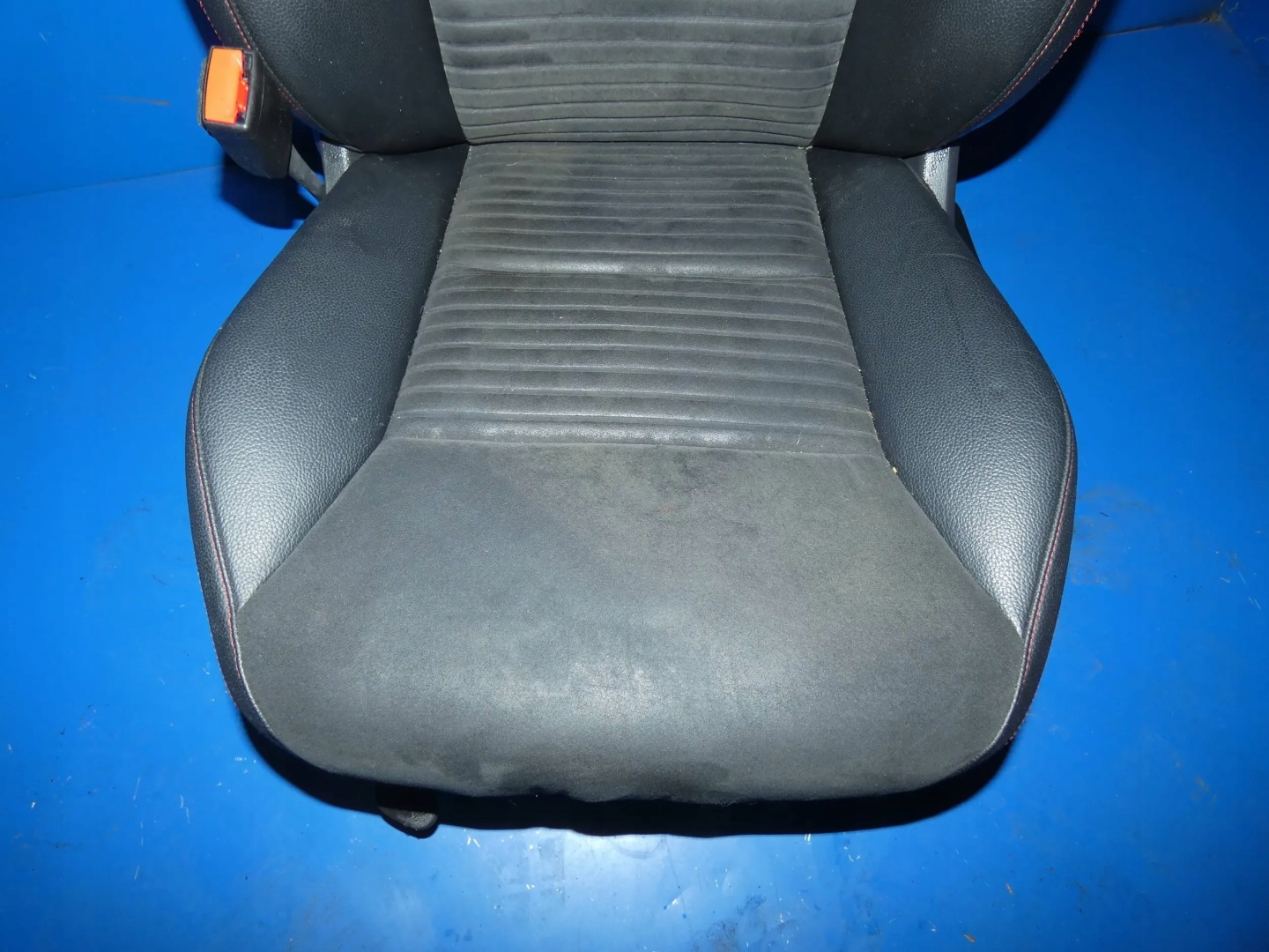 Mercedes-Benz CLA W117 seat left driver´s AMG