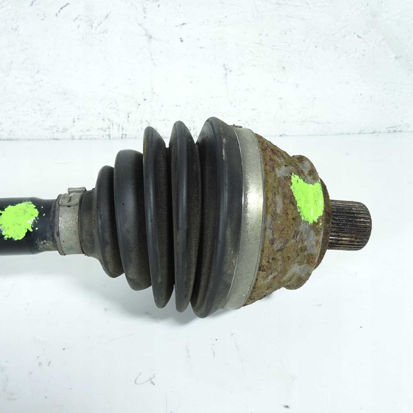 VW PHAETON 3.0TDI semi-axis right front 3D0407272E