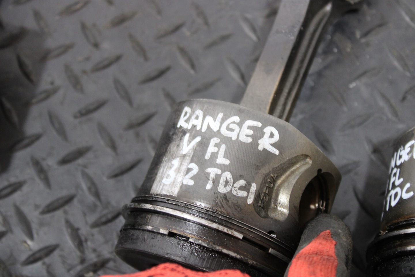 Pistons Bielles FORD RANGER V 5 LIFT BB3Q6200BA