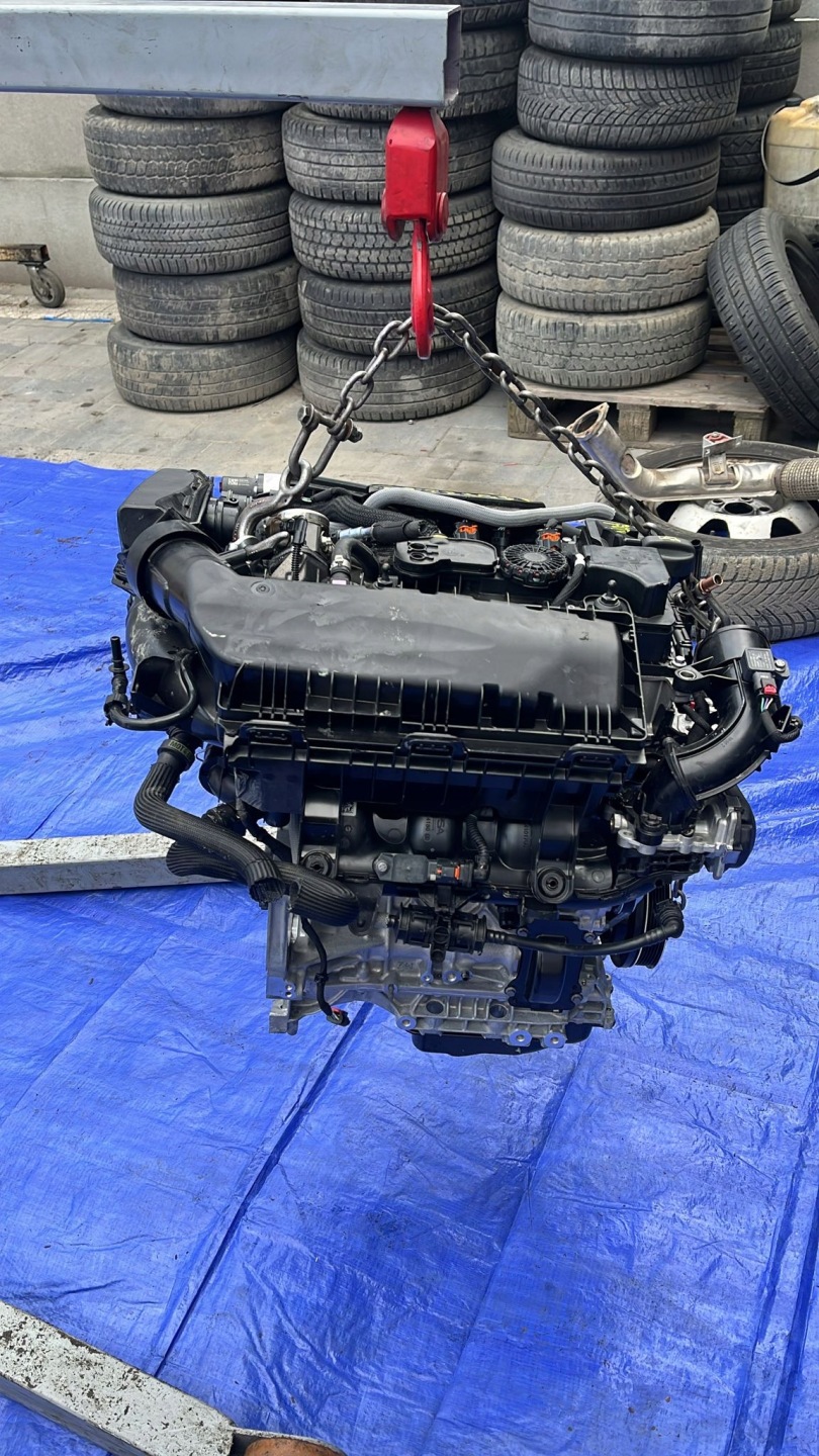 engine complete PEUGEOT CITROEN 10TM05 PSA HN09