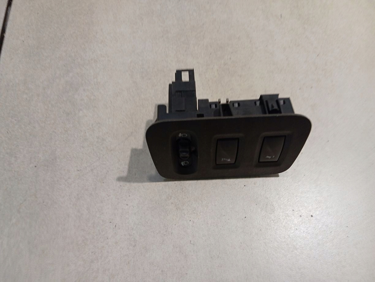 Schalter PANEL Leuchten OPEL MOVANO B LIFT 2.3CDTI 8200379685