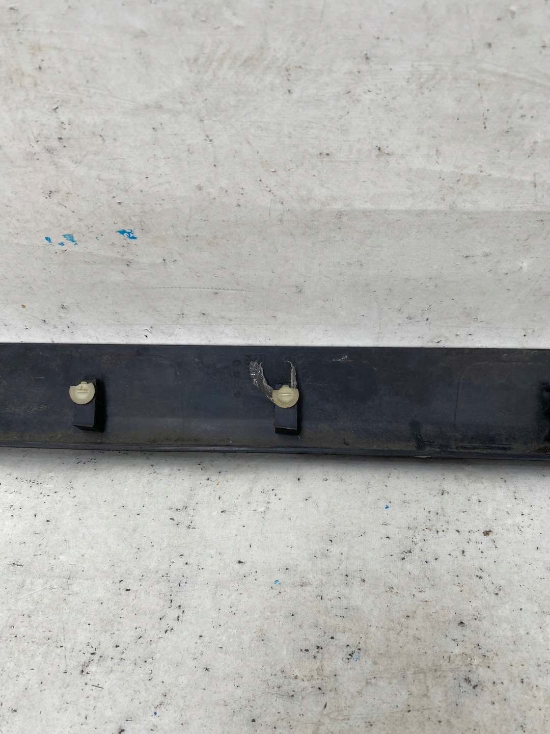 CITROEN C4 and COUPE 04-10 moulding door lower left left front 9653635977