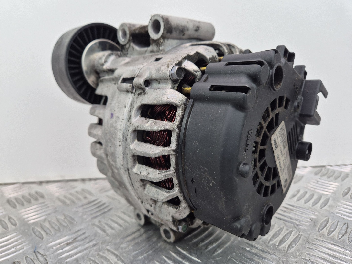 BMW X5 E70 30i alternator 7560988 N52B30AF