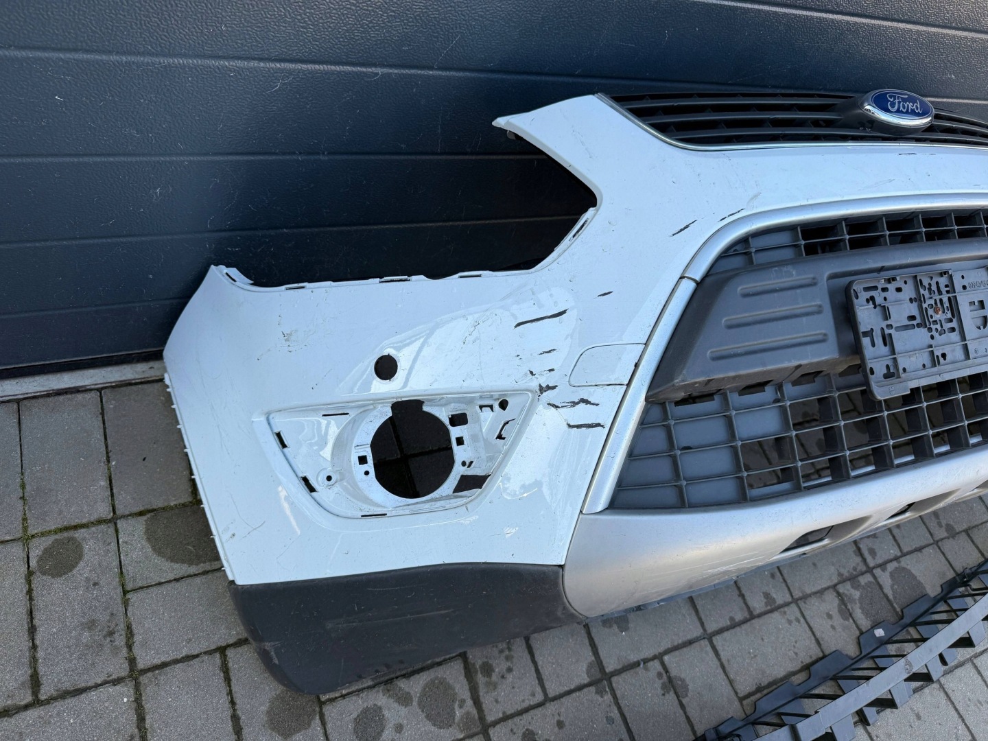 Ford Kuga Mk1 MK-1 08- bumper front front