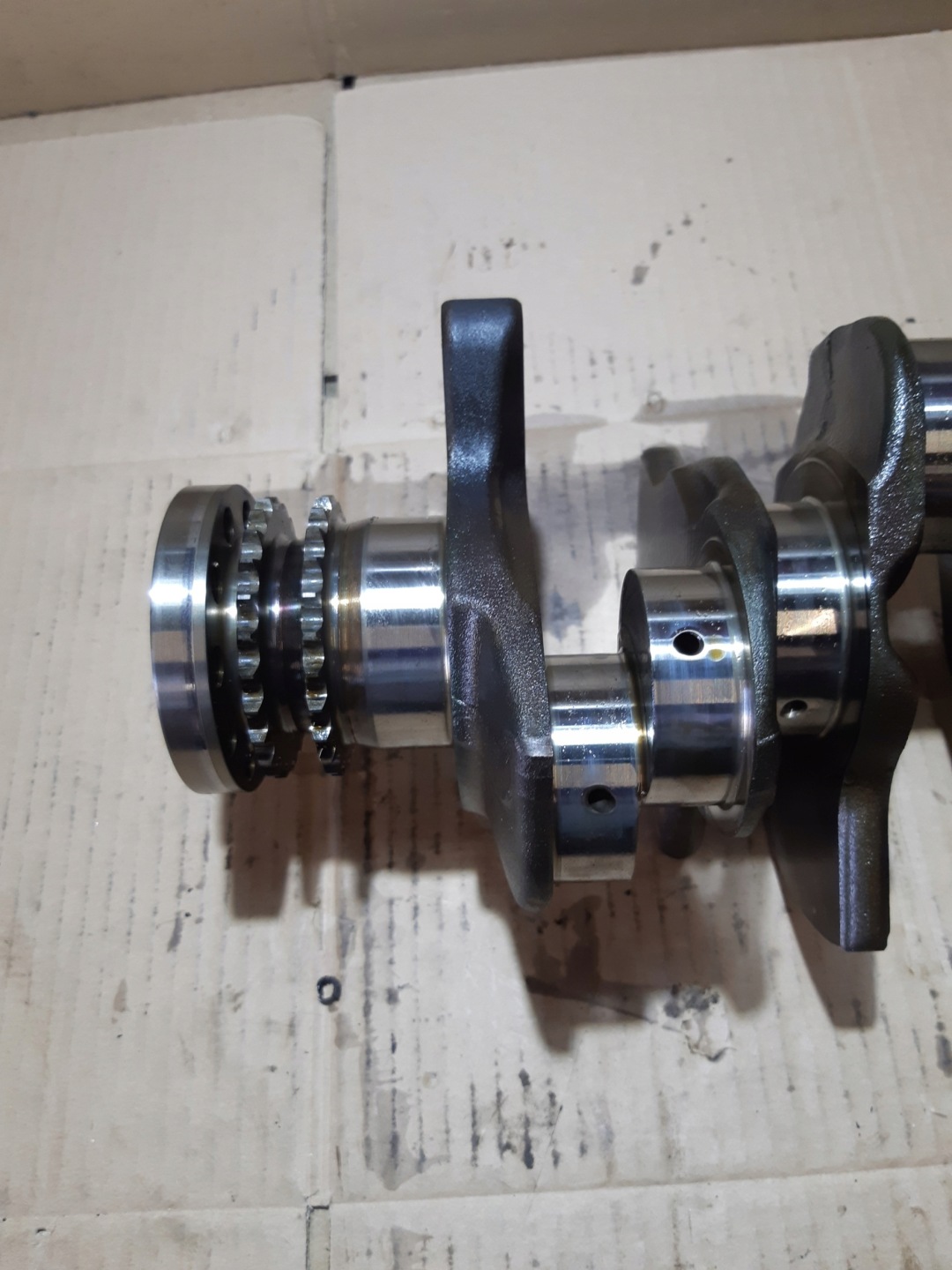 AUDI Q5 8R 3.2 FSI CAL crank 06E101R
