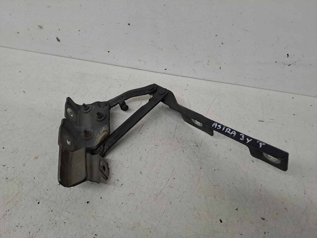 hinge bonnets Opel Astra J 2,0 CDTI