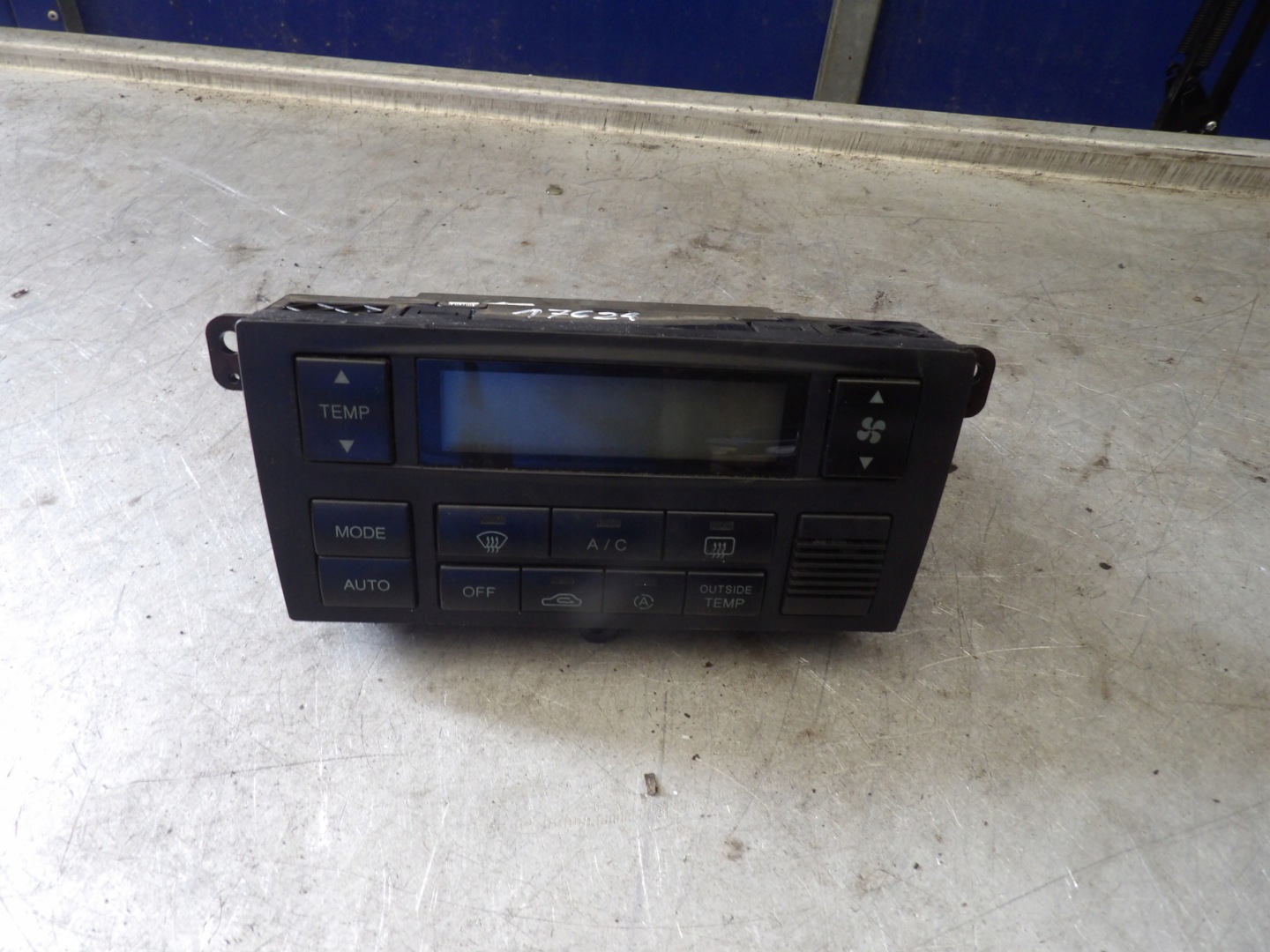 Hyundai Coupe II control panel 97250-2CXXX