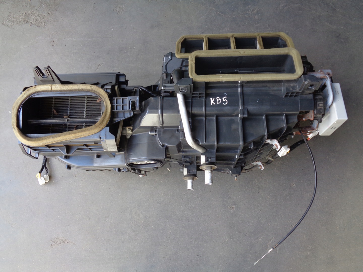 tOPENÍ ohřívač HONDA LEGEND KB1 LIFT KB2