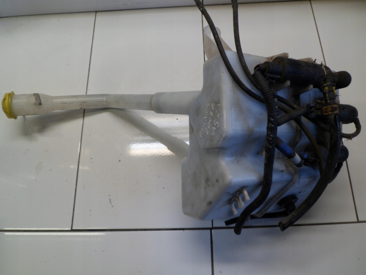 OPEL ANTARA CAPTIVA washer fluid tank 96673372