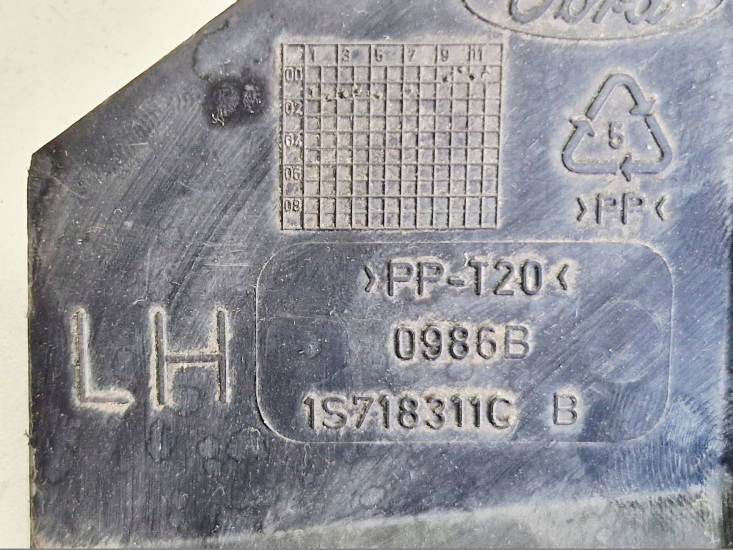 luftansaugkanal Blende Abdeckung Ford Mondeo Mk III 1S718311CB