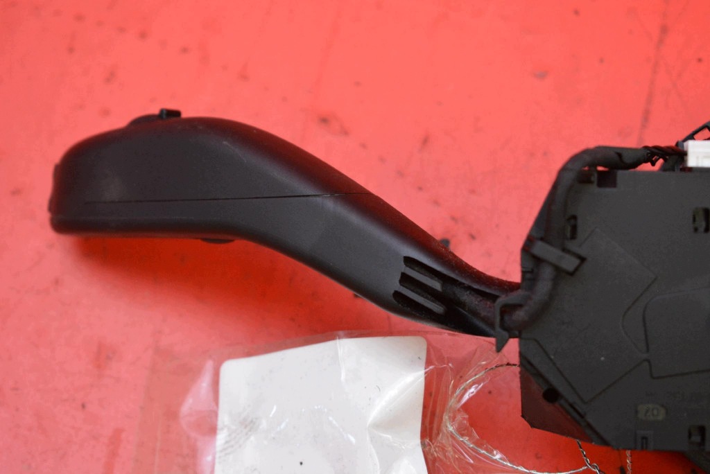 commande levier commodo sous volant PAJAK 6R0959654 VW POLO 5 V 6R 5D HB 09-15