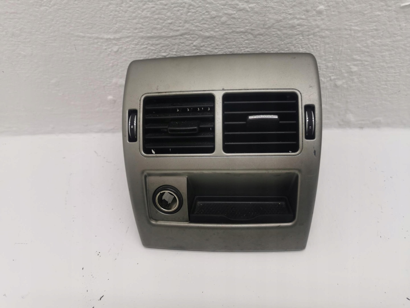 grid air conditioning devices rear JAGUAR XF and X250 07-11 EU