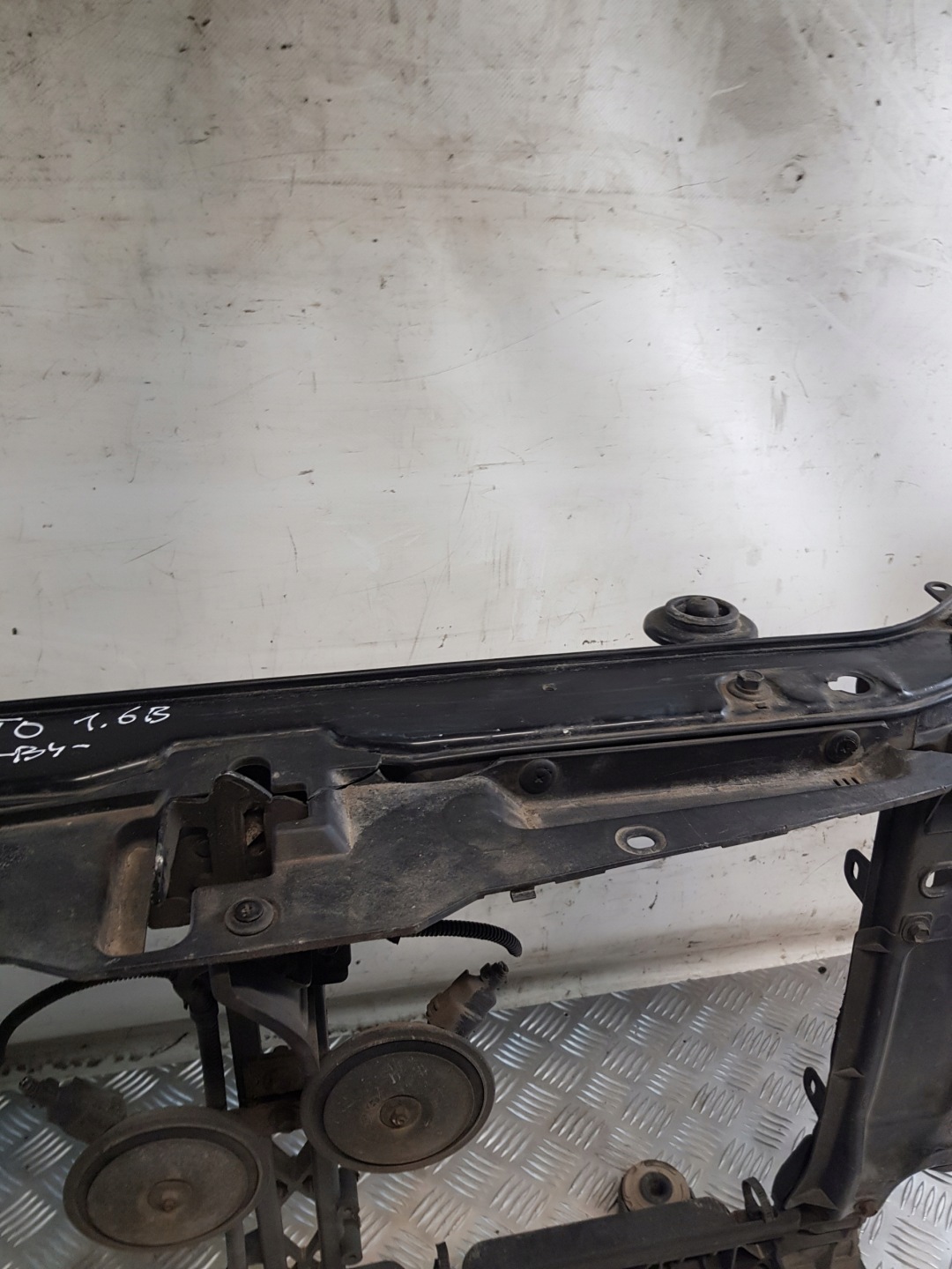 support panel for radiators pillar + bonnet latch lock KIA CERATO and