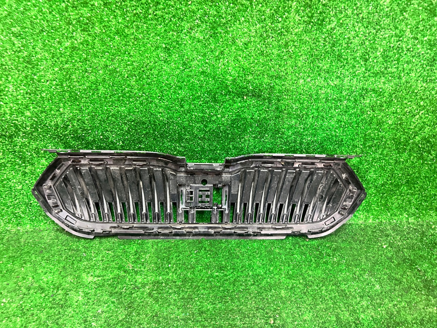 grill grille SKODA FABIA IV