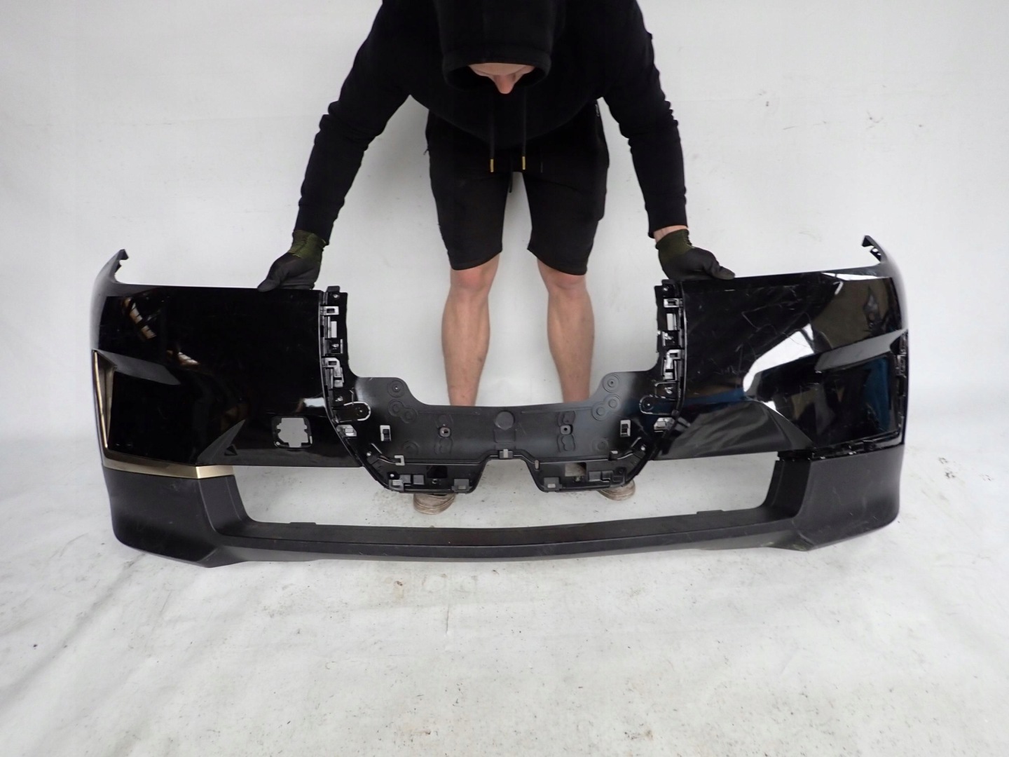 BMW iX I20 21- bumper front front PDC