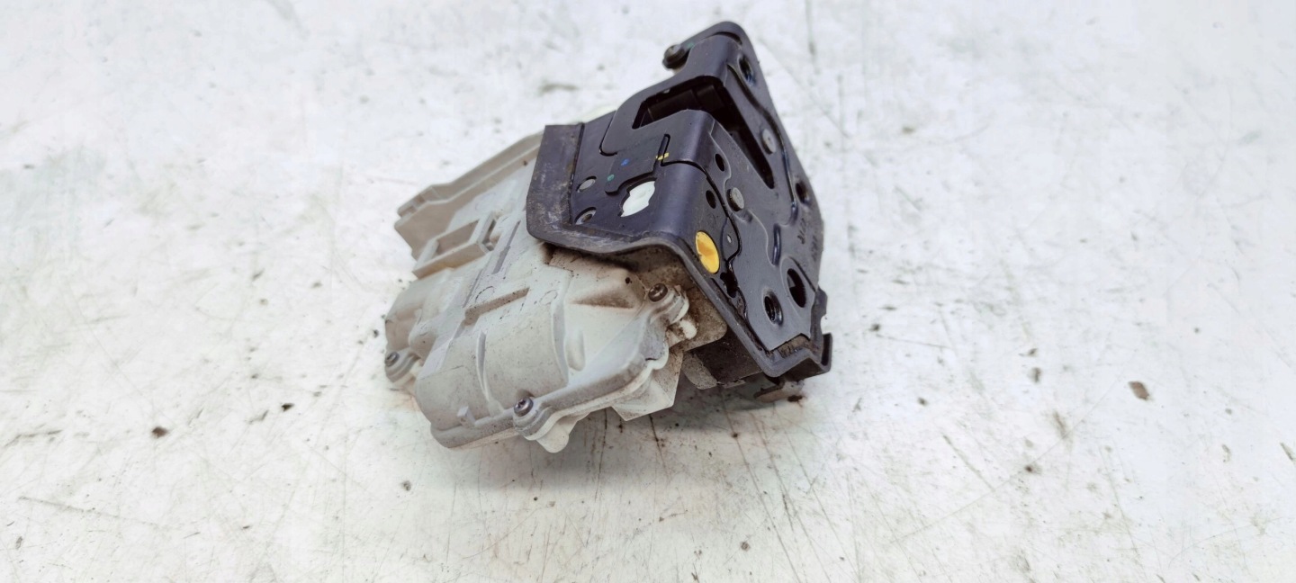 lock door left front AUDI A4 B8 A5 Q5 8J2837015A 7PIN
