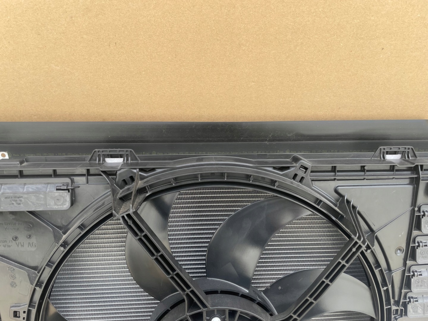 hüttök ventilátor VW T6.1 MULTIVAN 2.0 TDI 2019- JAK új KOMPLET
