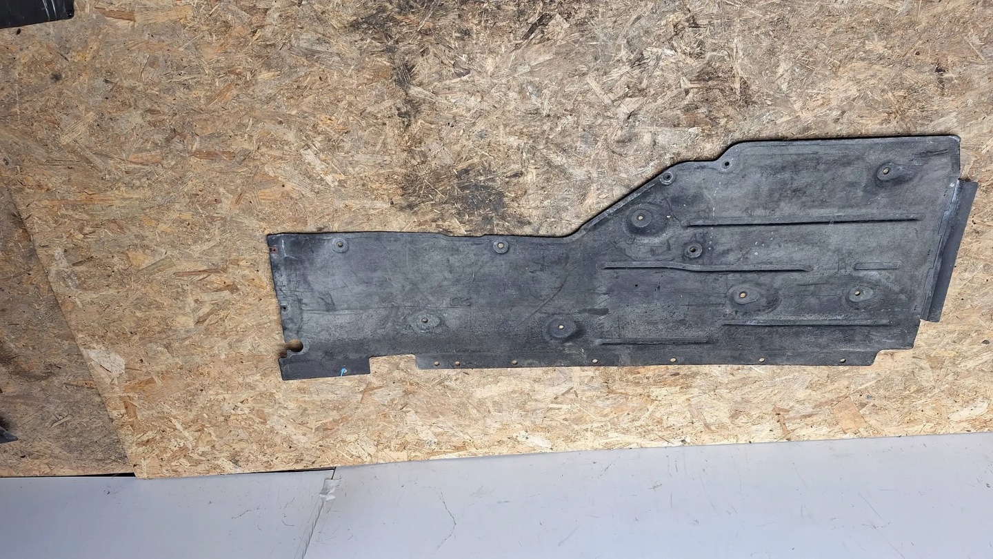 cover chassis right 7244594 BMW X1 E84