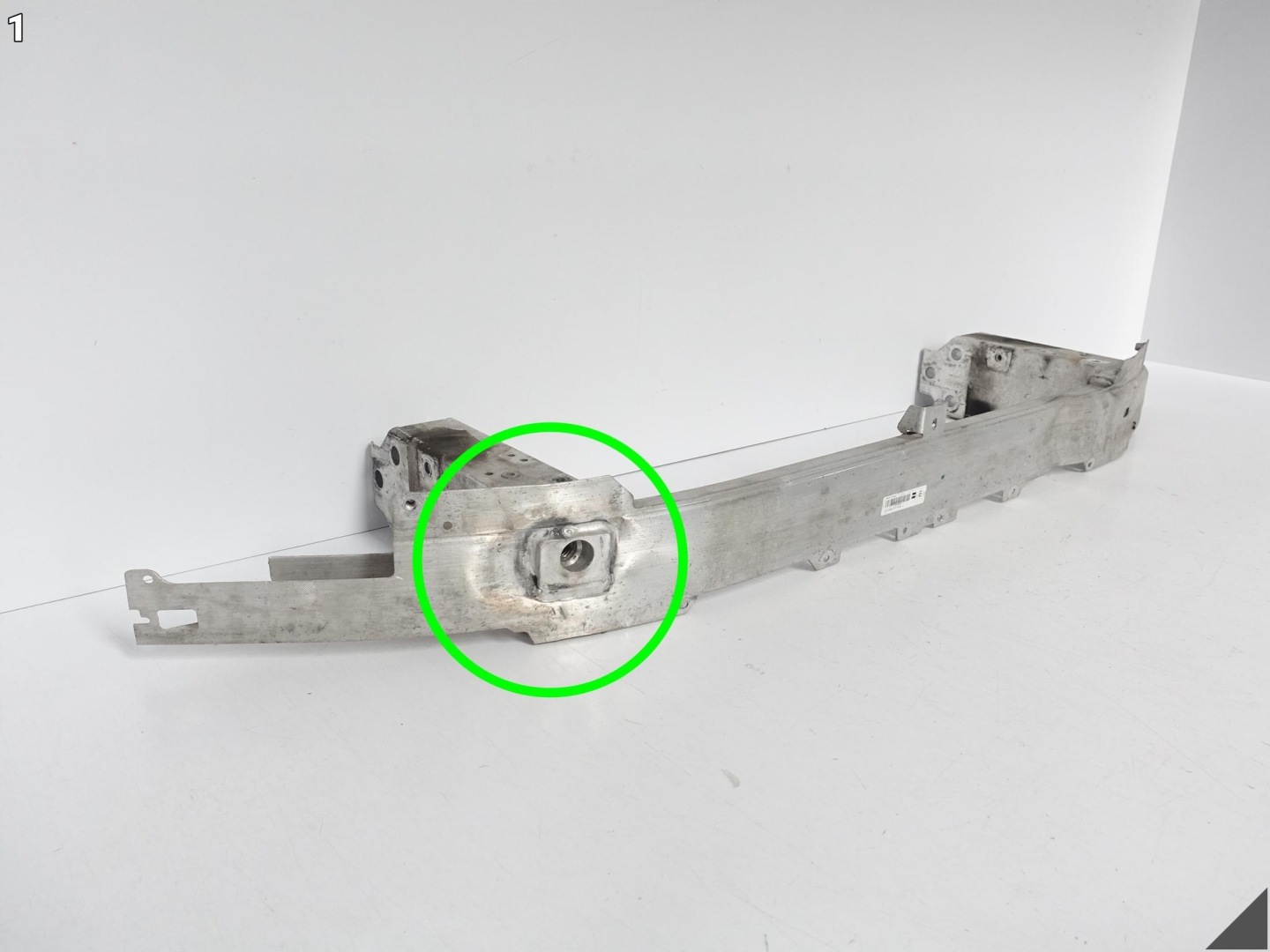 BMW 5 G30 G31 M5 F90 17-20 sider upper console pillar W bumper front