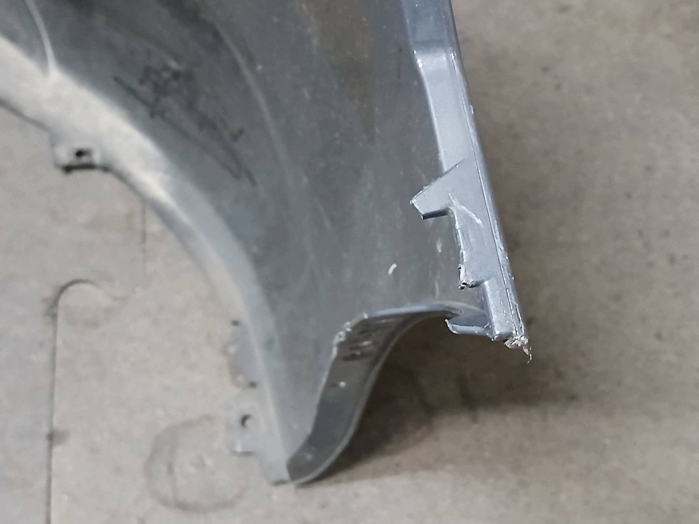 bumper front MAZDA 3 III BP HB 19