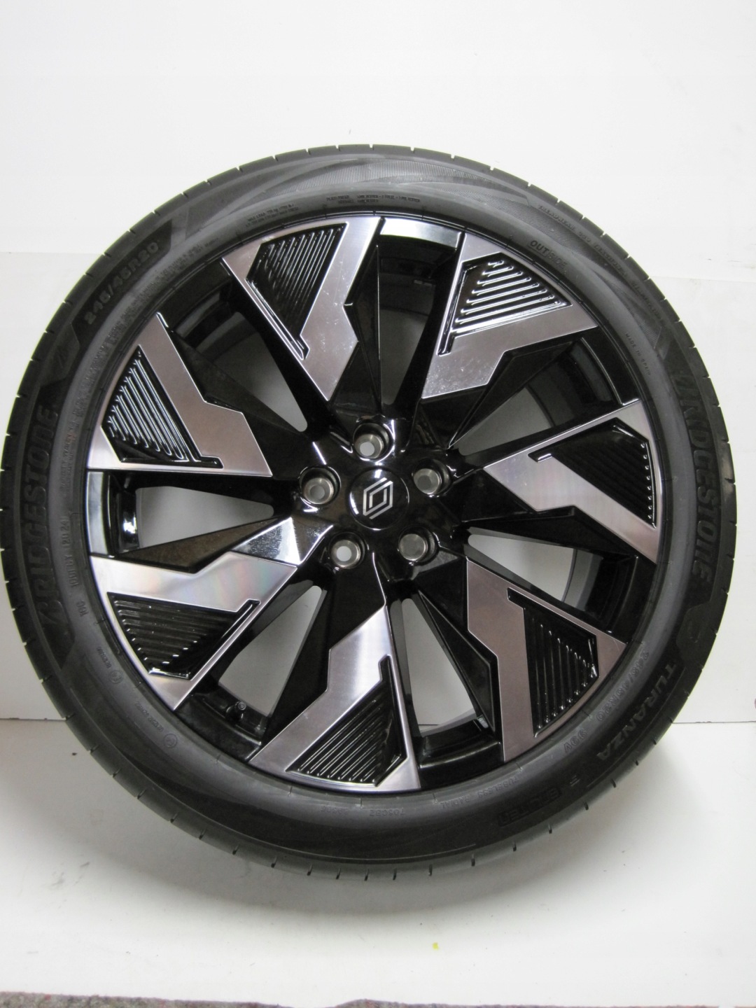 wheels discs tyres RENAULT RAFALE R20 5MM