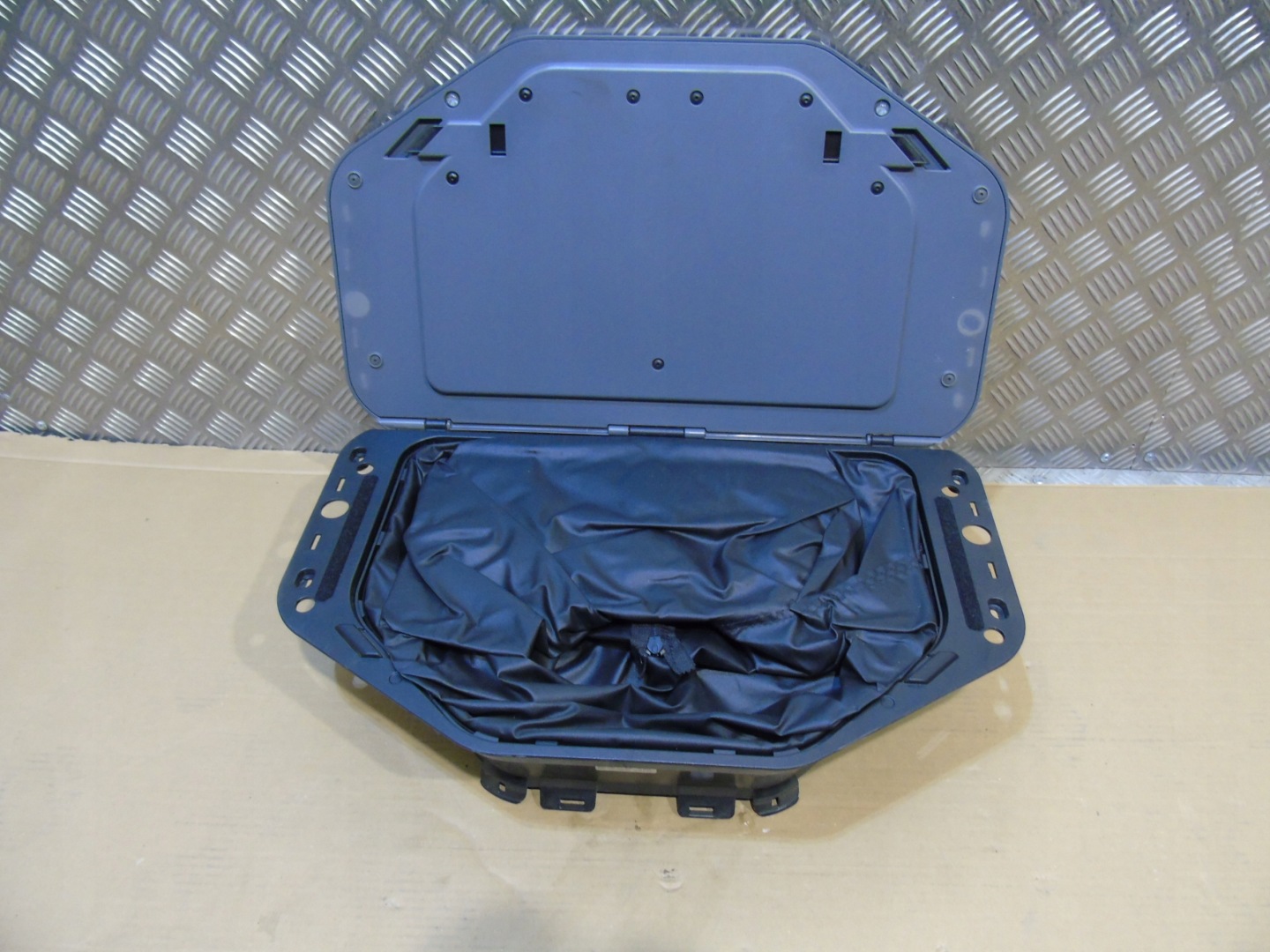IDEALNY Originale WOREK per NARTY BMW E93 1